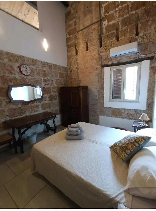 Zyz Apartments La Kalsa Palermo 0*,  Italy