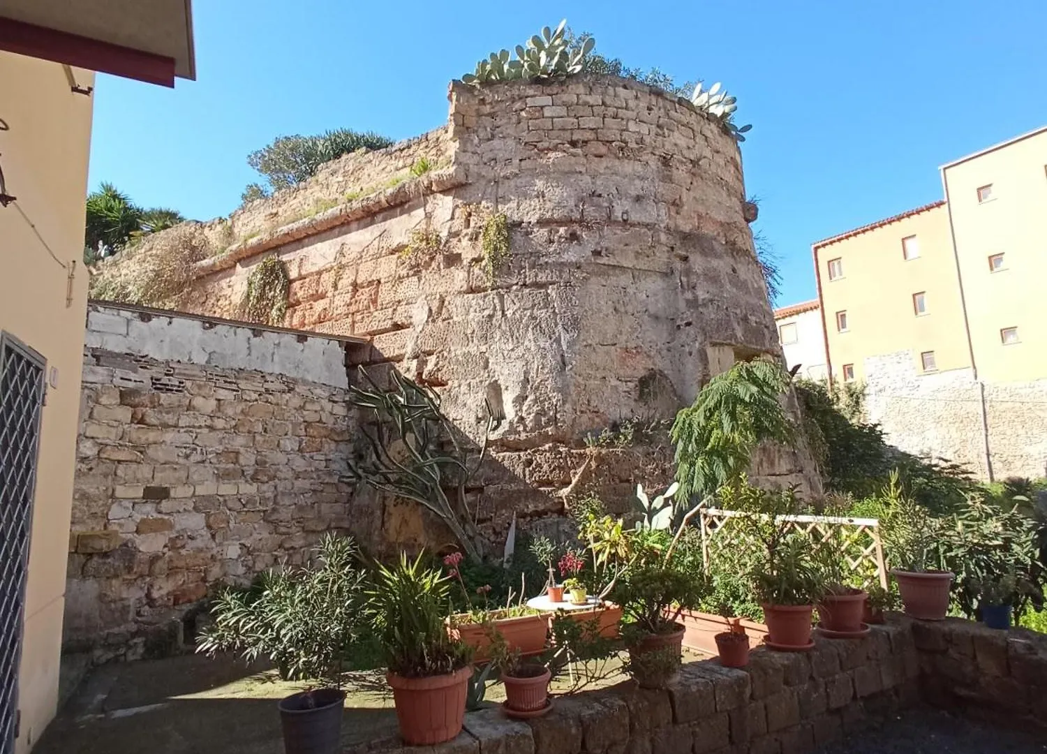 Zyz Apartments - sotto il Bastione dello Spasimo Palermo Italia